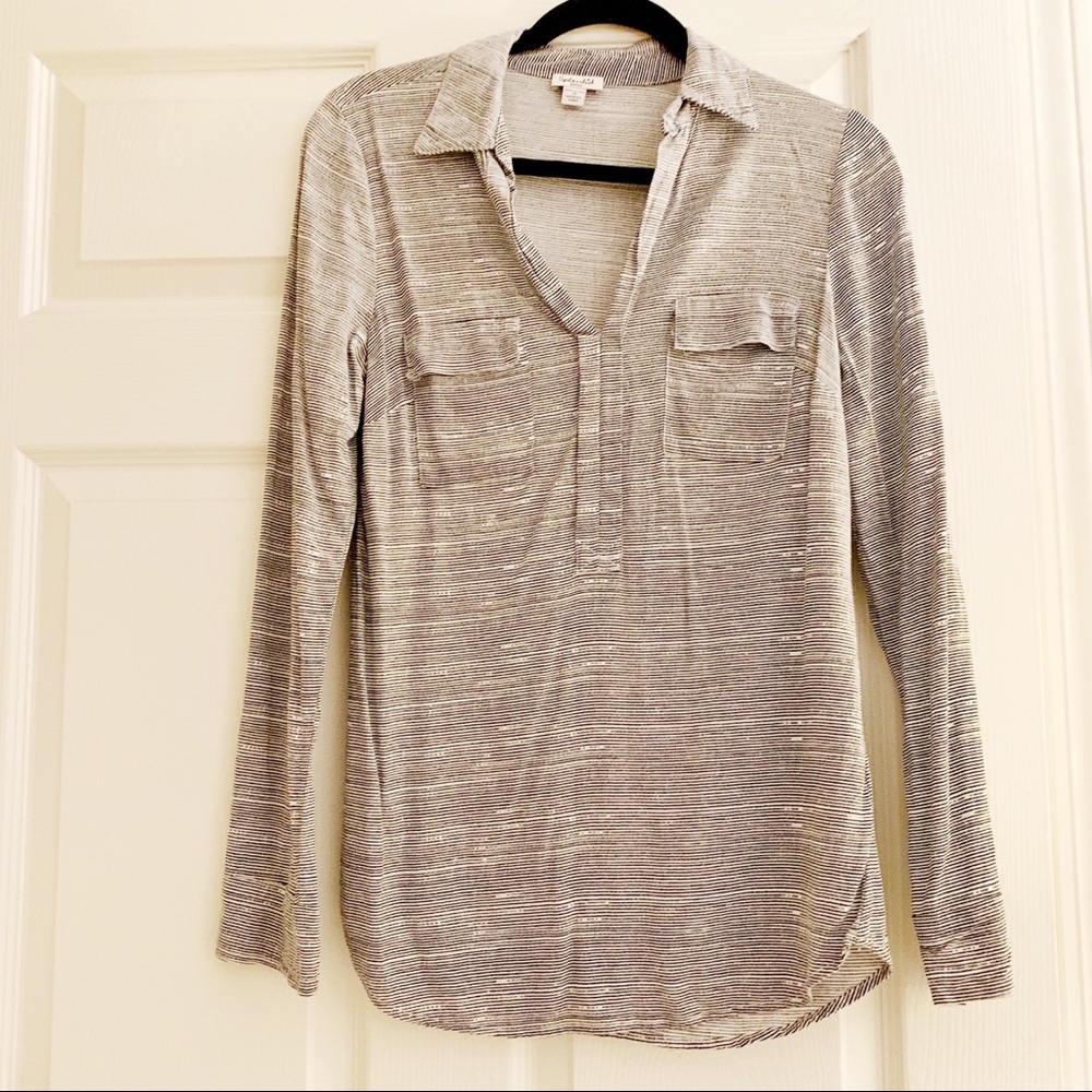 Splendid | Tab Sleeve V Neck Tunic with Pockets